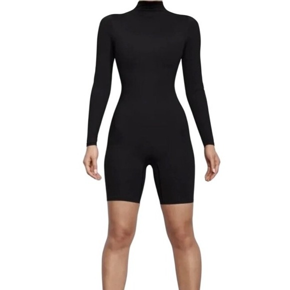 Skims All In One Long Sleeve Mid Thigh 1 Piece Romper Bodysuit XS Black Athletic - Picture 1 of 11